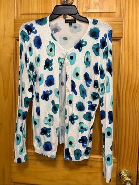 Lord & Taylor White and Blue floral  watercolor Cardigan Sweater size M